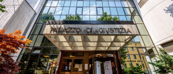 Belluno, uccise il figlio e si suicidò: il ragazzo voleva proteggere la madre