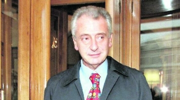 Francesco De Lorenzo, l'ex ministro della Salute riabilitato anche dal Parlamento: riavrà il vitalizio | Il via libera anche con il sì dei 5 Stelle