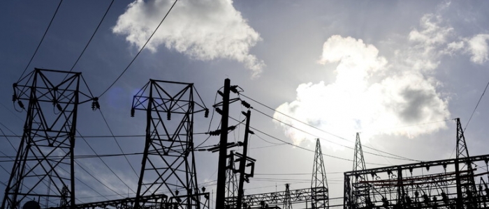 Maxi blackout in Spagna e Portogallo: panico in metrò, molte persone intrappolate negli ascensori | 6- 10 ore per il ripristino del servizio