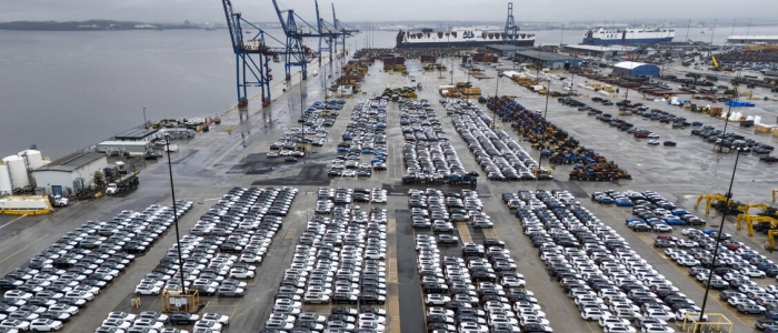 Wsj: "Trump verso un alleggerimento dei dazi sulle auto" | Il presidente Usa: "Governo Stati Uniti e il mondo, nessuno può fermarmi"