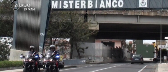 Catania, bimba muore dopo essere stata lanciata dal balcone dalla madre