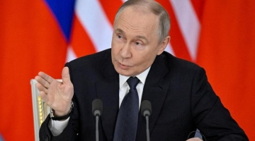 A Istanbul delegazioni senza leader: dopo il no di Putin, pure Zelensky rinuncia | L'attacco del leader ucraino ai russi: "Sembra una farsa" | Mosca risponde: "Lui è un clown"