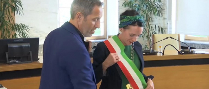 La neosindaca di Merano Zeller: "La fascia? Nessun rifiuto, sono italiana e orgogliosissima"