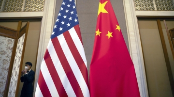 Stretta sui microchip, Cina: "Dagli Usa bullismo e protezionismo" | Trump annuncia lo scudo missilistico "per difendere il Paese"