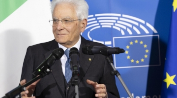 Mattarella ricorda Falcone: "Dare continuità allo sradicamento della mafia"