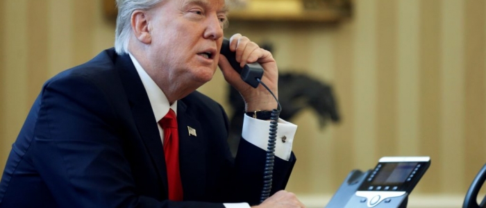 Trump a Putin: "Gioca con il fuoco" | Medvedev risponde al presidente Usa: "Di brutto c'è la Terza guerra mondiale"