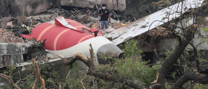 Aereo precipitato in India, un thailandese: "Nel '98 anche io sopravvissuto allo schianto seduto al posto 11A"