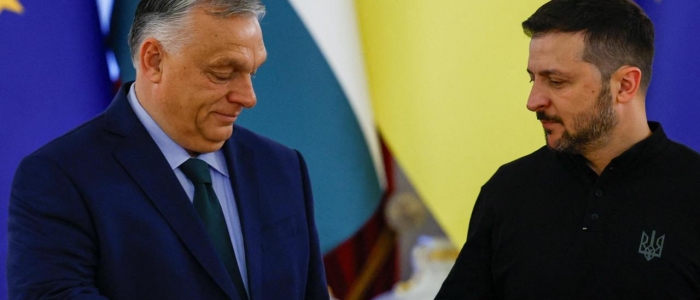 Ucraina, Putin: "Pronto a incontrare Zelensky per concludere l'accordo" | Nuovo scambio di prigionieri tra Mosca e Kiev
