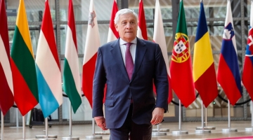 Tajani: "No a chiusura dello stretto di Hormuz, danni enormi per tutti"