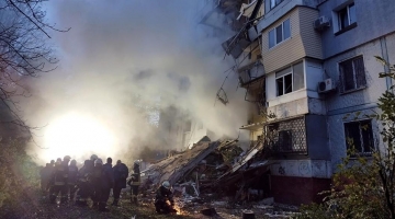 Ucraina, missili russi nella notte su Kiev: diversi morti e decine di feriti