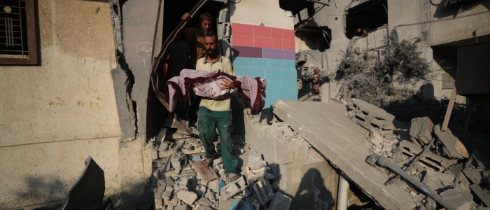 Gaza, bimbo come uno scheletro: shock per la foto di Muhammad | Meloni: "Situazione drammatica, ingiustificabili gli attacchi ai civili"