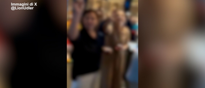 Famiglia ebrea aggredita in autogrill, si indaga per odio razziale| Il padre: "Preso a calci davanti a mio figlio, ha pianto per ore"