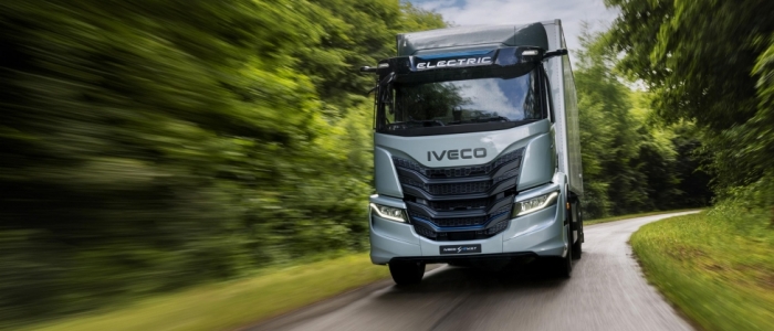 Iveco venduta agli indiani di Tata Motors, operazione da 3,8 mld di euro | Nessun impianto sarà chiuso e non ci saranno tagli