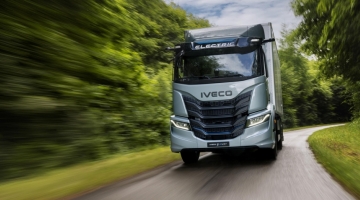 Iveco venduta agli indiani di Tata Motors, operazione da 3,8 mld di euro | Nessun impianto sarà chiuso e non ci saranno tagli