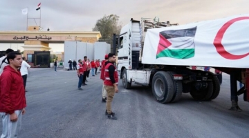 Hamas consegna i corpi di quattro ostaggi, oggi il rilascio di altre quattro salme | Media: "Israele annulla le sanzioni su Gaza, il valico di Rafah per gli aiuti umanitari sarà riaperto"
