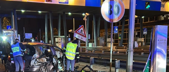 Mestre, una 41enne muore in uno schianto al casello: un anno fa aveva perso il marito