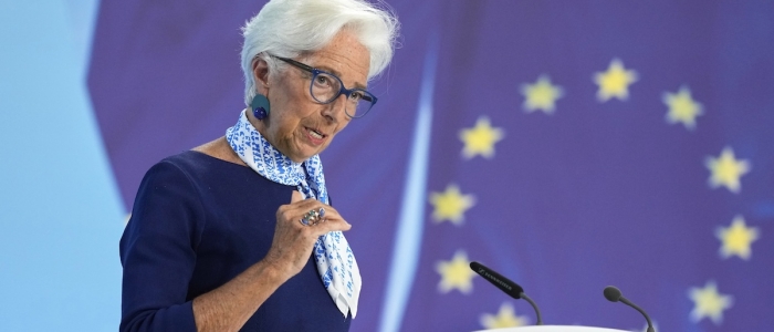 La Bce lascia i tassi d'interesse invariati al 2%: "Prospettive incerte"