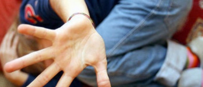 Moncalieri, 15enne torturato nella notte di Halloween: la madre chiede giustizia, indagati tre adolescenti della baby gang