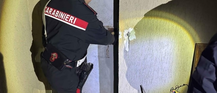 Roma, blitz antidroga a Ostia: 12 arresti e sequestri di cocaina e crack