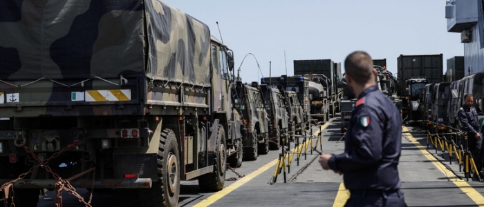 La Ue propone la "Schengen militare": spostamenti delle truppe pi&ugrave; facili in Europa | Sabotaggi ferroviari, Varsavia accusa: "Tutte le tracce portano in Russia".