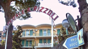 Ischia, 4 studenti in ospedale dopo aver bevuto acqua minerale in bottiglia