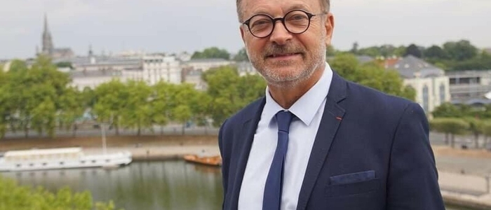 Francia, ex senatore condannato per avere drogato deputata per violentarla