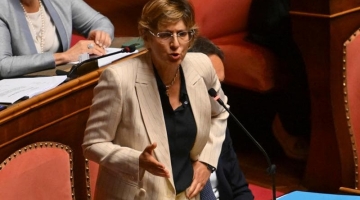 Ddl stupri, la proposta Bongiorno &egrave; testo base | Levata di scudi dell'opposizione: "Tradito un patto"