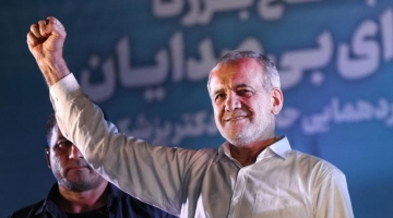 Iran, Pezeshkian: "Pronti a negoziati con Usa se l'atmosfera &egrave; senza minacce"