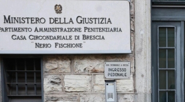 Brescia, abusi sulla figlia minorenne che resta incinta: arrestato