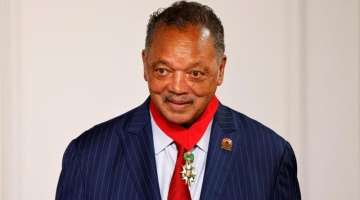 Usa, morto il reverendo Jesse Jackson: era il paladino dei diritti civili con Martin Luther King
