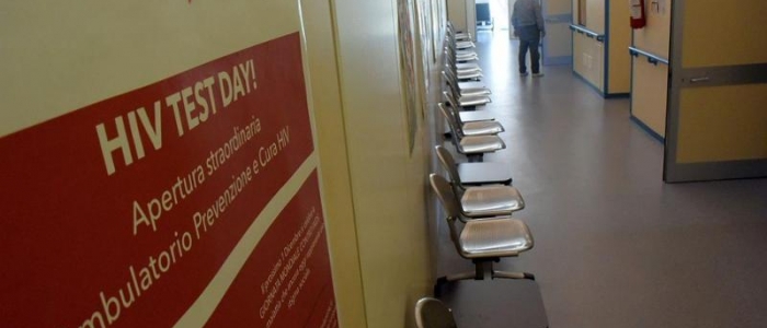 Bologna, i genitori della bimba nata con l'Hiv: "Colpevoli di aver sottovalutato il rischio"