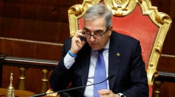 Forza Italia, Gasparri si dimette da capogruppo degli azzurri al Senato | Tajani: "Sua dedizione e lealt&agrave; un esempio. In bocca al lupo a Stefania Craxi"