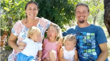 Famiglia nel bosco, stop al trasferimento dei figli | Gli operatori della casa-famiglia: "Ora sono sereni"