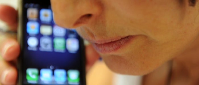 WhatsApp scopre una versione falsa creata da un'azienda italiana: spiati 200 utenti