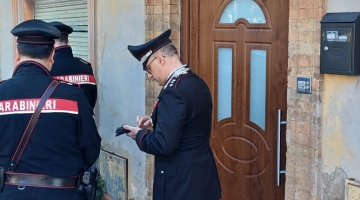 Fano, 20enne accoltella genitori e fratello: fermato