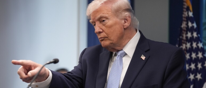 Iran, Trump: "Pessima gestione del petrolio a Hormuz, non &egrave; l'accordo" | Gli Usa chiedono a Israele una de-escalation in Libano