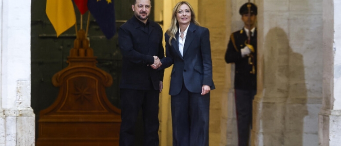 Meloni incontra Zelensky: "Sempre al fianco di Kiev, in gioco la sicurezza Ue" | "L'Occidente diviso &egrave; un regalo a Mosca"