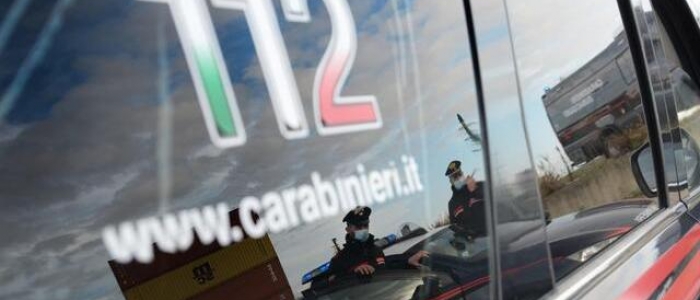 Cesena, abusata e filmata a casa di amici: sette indagati