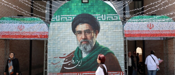 Iran: "La nostra proposta agli Usa era generosa e razionale" | Netanyahu: "Il regime di Teheran pu&ograve; ancora cadere"
