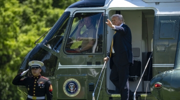 Pechino: "Diamo il benvenuto a Trump, pronti a collaborare con Usa" | L'Iran minaccia di puntare alla atomica se ricomincia la guerra