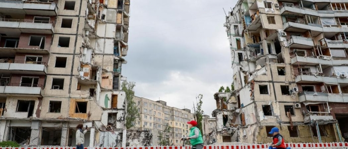 Ucraina, Kiev devastata da uno degli attacchi pi&ugrave; massicci della guerra: 24 morti