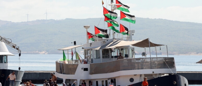 Flotilla, la delegazione italiana denuncia: "Il convoglio in Libia &egrave; sotto attacco" | Attivisti potranno rientrare in Italia