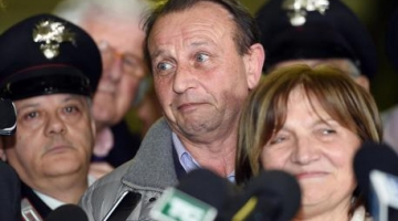 Garlasco, la mamma di Stasi: "Chiara &egrave; sempre nei miei pensieri, so che ci protegge da lass&ugrave;" | "Se ho qualcosa da dire ai Poggi? Meglio di no"