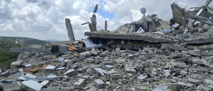 Nuovi raid di Israele in Libano, l'Idf: "Evacuare la citt&agrave; di Tiro, anche il quartiere cristiano" | Media: "Almeno nove morti e quasi 30 feriti"
