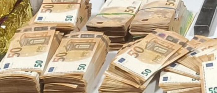 Scoperta banca-fantasma, movimentati 100 milioni l'anno tra droga e merci