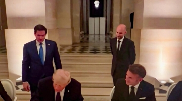 Trump: "Ho firmato l'accordo con l'Iran" | Dal Pakistan: "Teheran riaprir&agrave; immediatamente Hormuz"