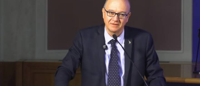 Stretta sui "diplomifici", ministro Valditara: "La scuola italiana si fonda sul merito"