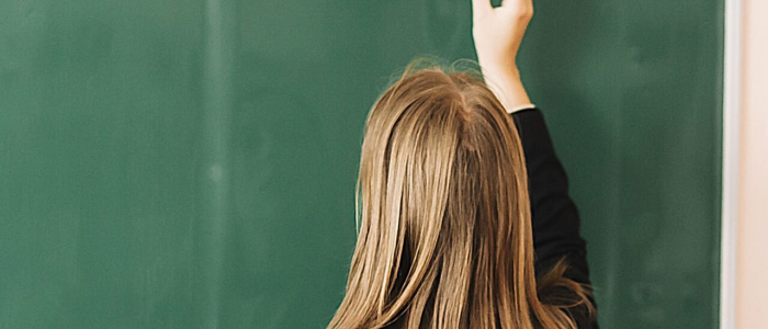 Ravenna, cambia sesso e nome: gli viene sospeso il bonus della carta docenti