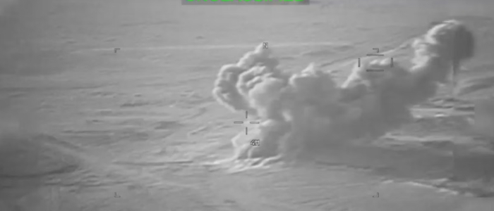 Usa lanciano nuova ondata di attacchi contro l'Iran | Trump: "Colpiti duramente in onore dei soldati caduti"