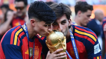 Ferran Torres regala i Mondiali alla Spagna, Argentina ko in dieci